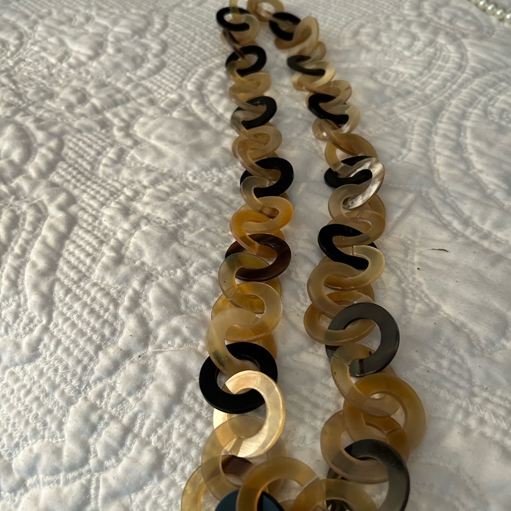 Torteshelll costume necklace